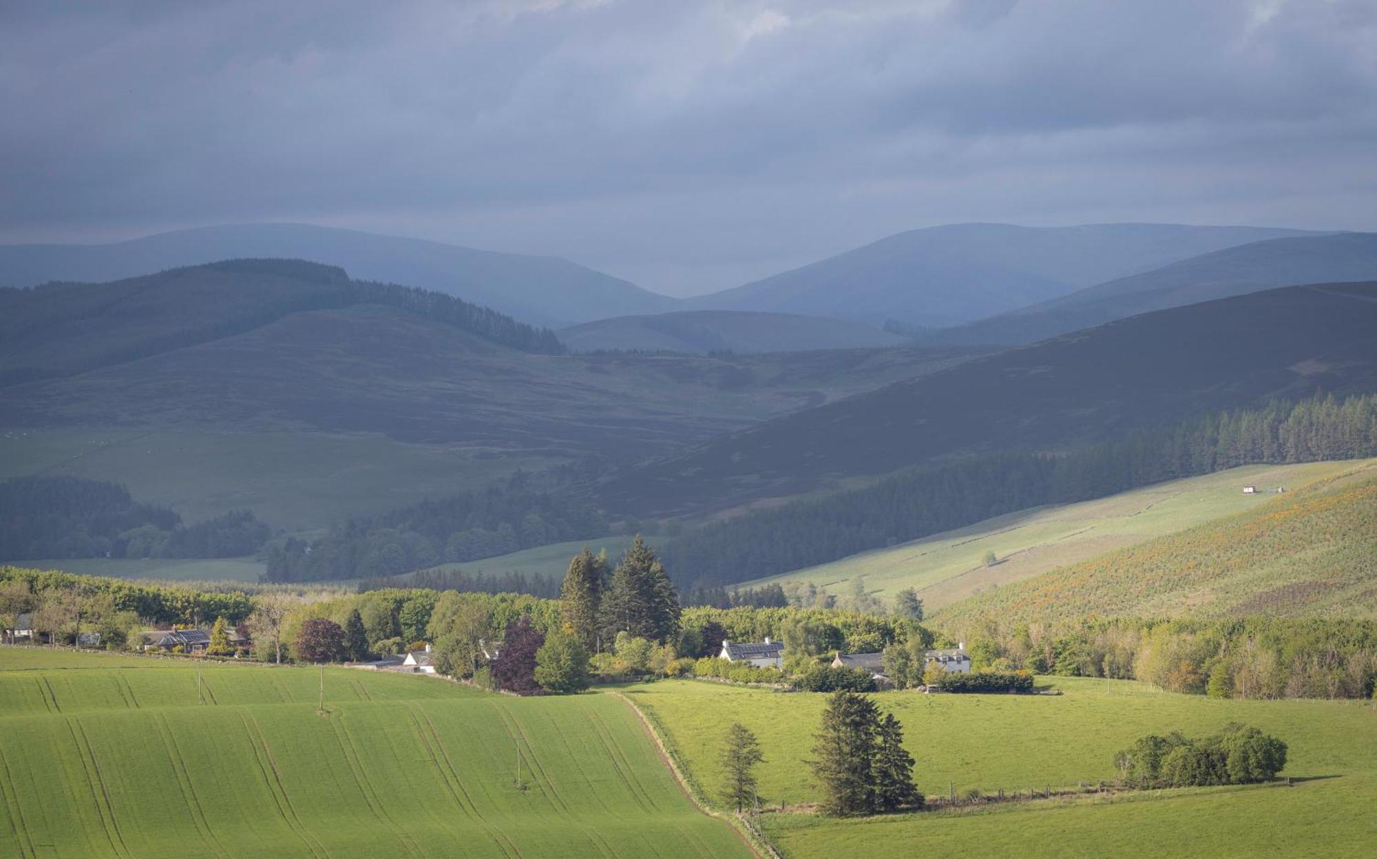 Clova Pod, Kilry Eco Pods Hotell Blairgowrie and Rattray Exteriör bild