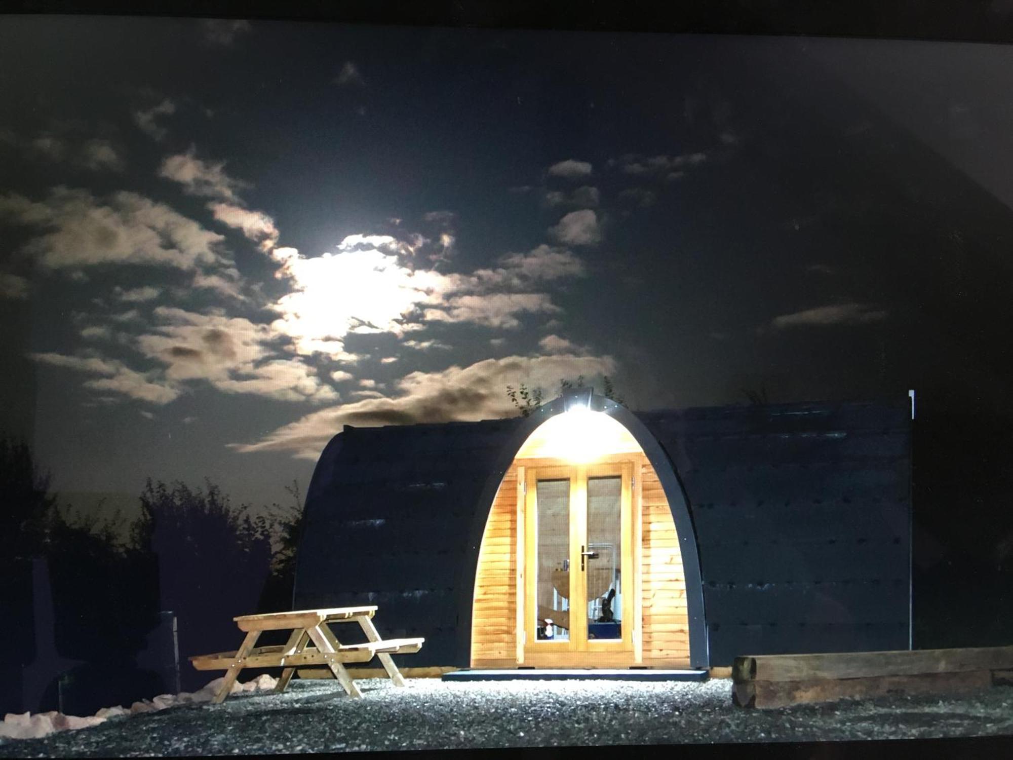 Clova Pod, Kilry Eco Pods Hotell Blairgowrie and Rattray Exteriör bild